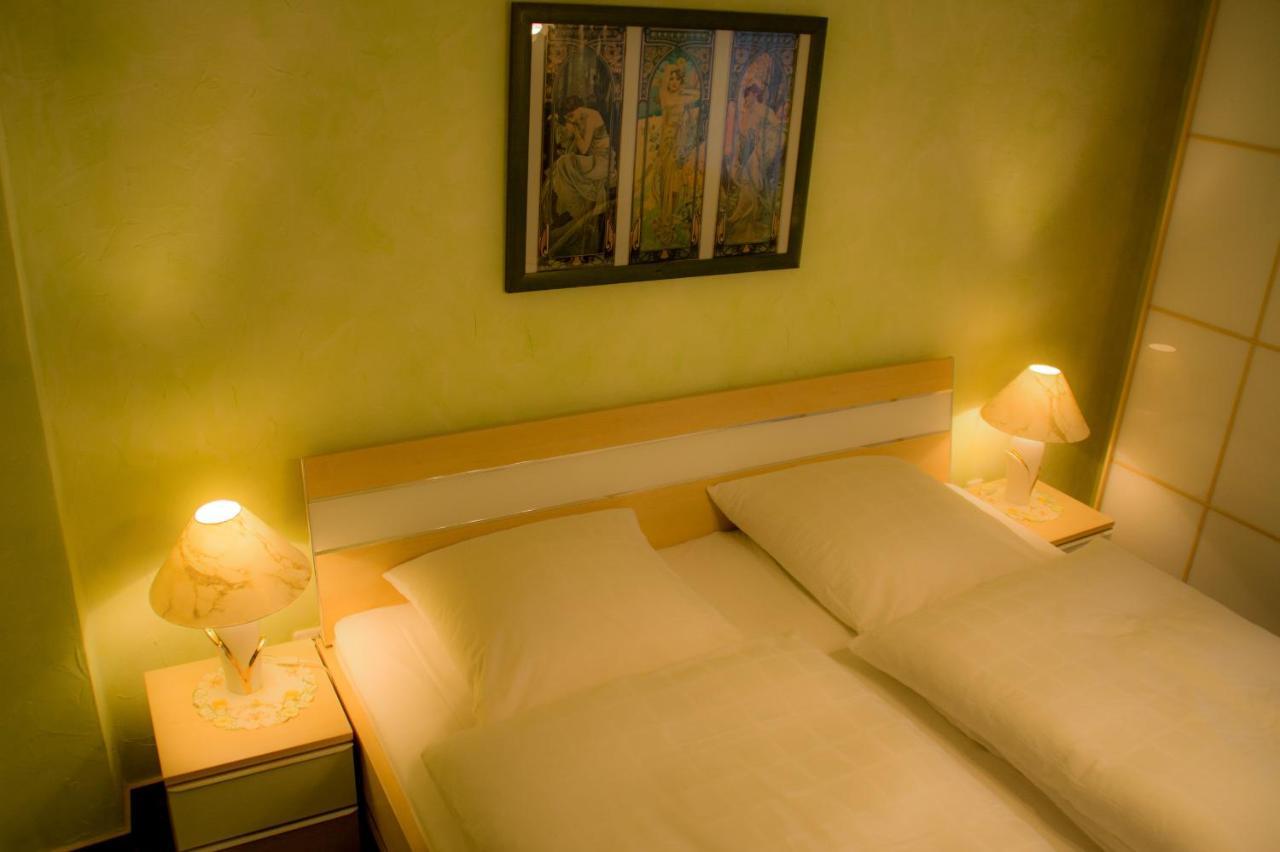 Hotel Garni Regina Goessweinstein Exterior photo